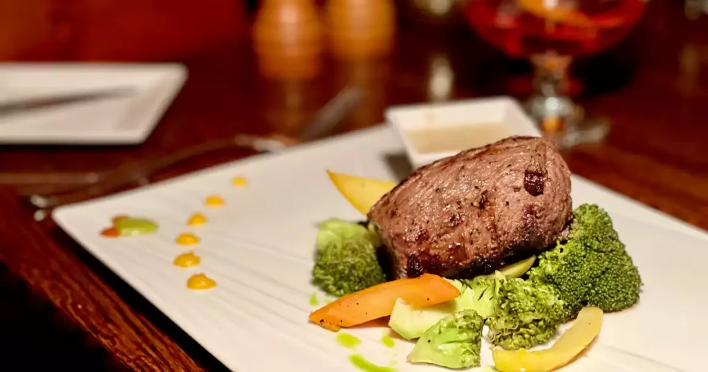 Cuts of perfection at SXM’s top steakhouses in Simpson Bay featuring premium steaks, gourmet sides, and a refined dining experience near the marina for food lovers.