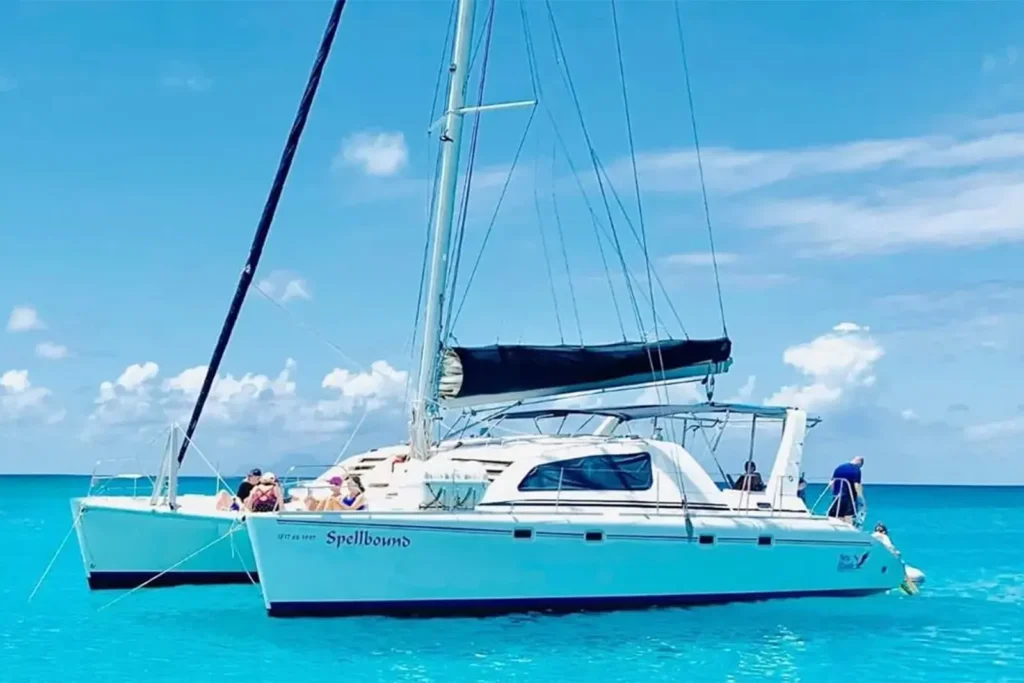 PHONE-FEATURED-Leopard-45-Spellbound-Sailing-Catamaran-Charter