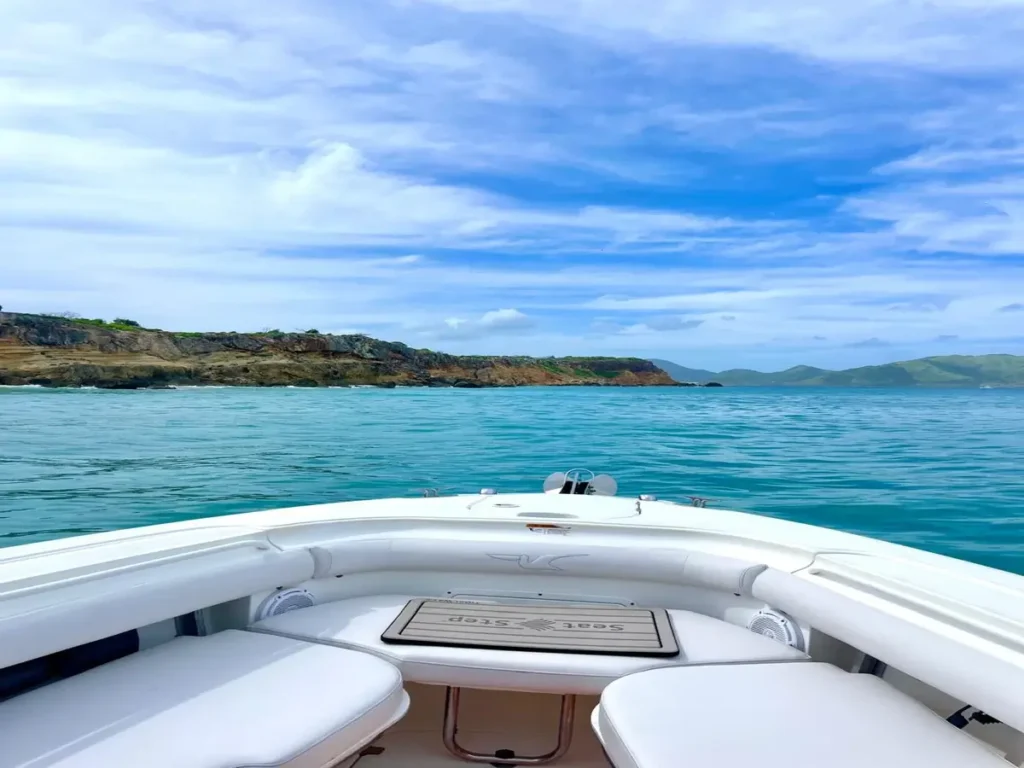 Scenic Powerboat Cruise To Tintamarre Island.